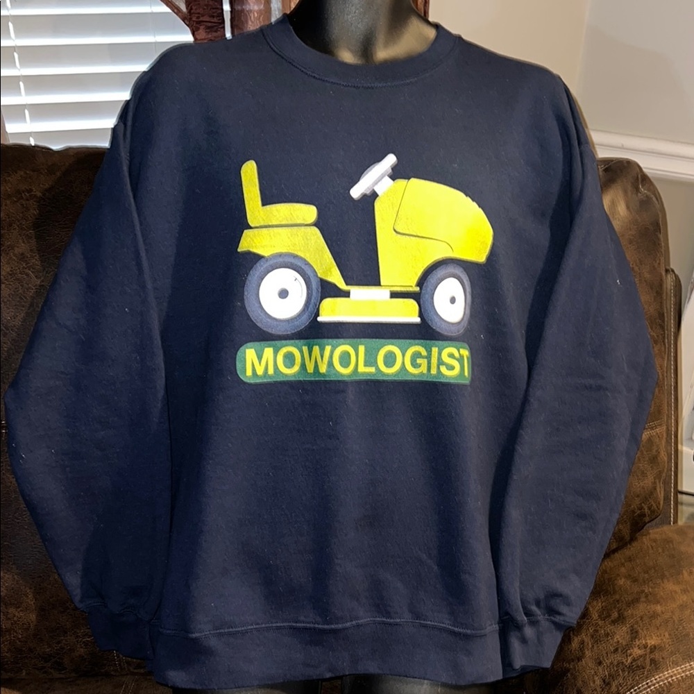 Gildan Yellow& Blue Crew Neck SweatShirt  Mowologist
